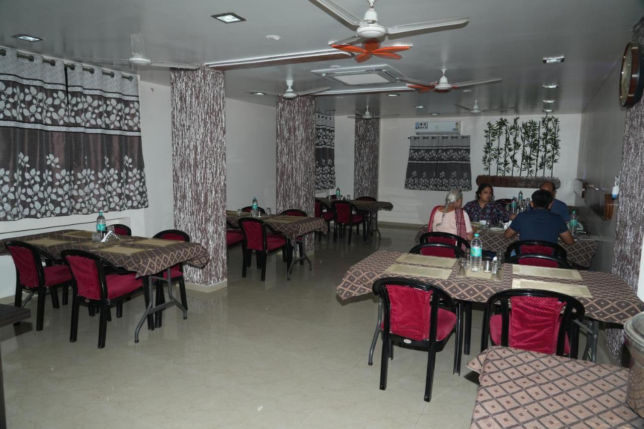 Hotel Avon International Aurangabad  Bagian luar foto