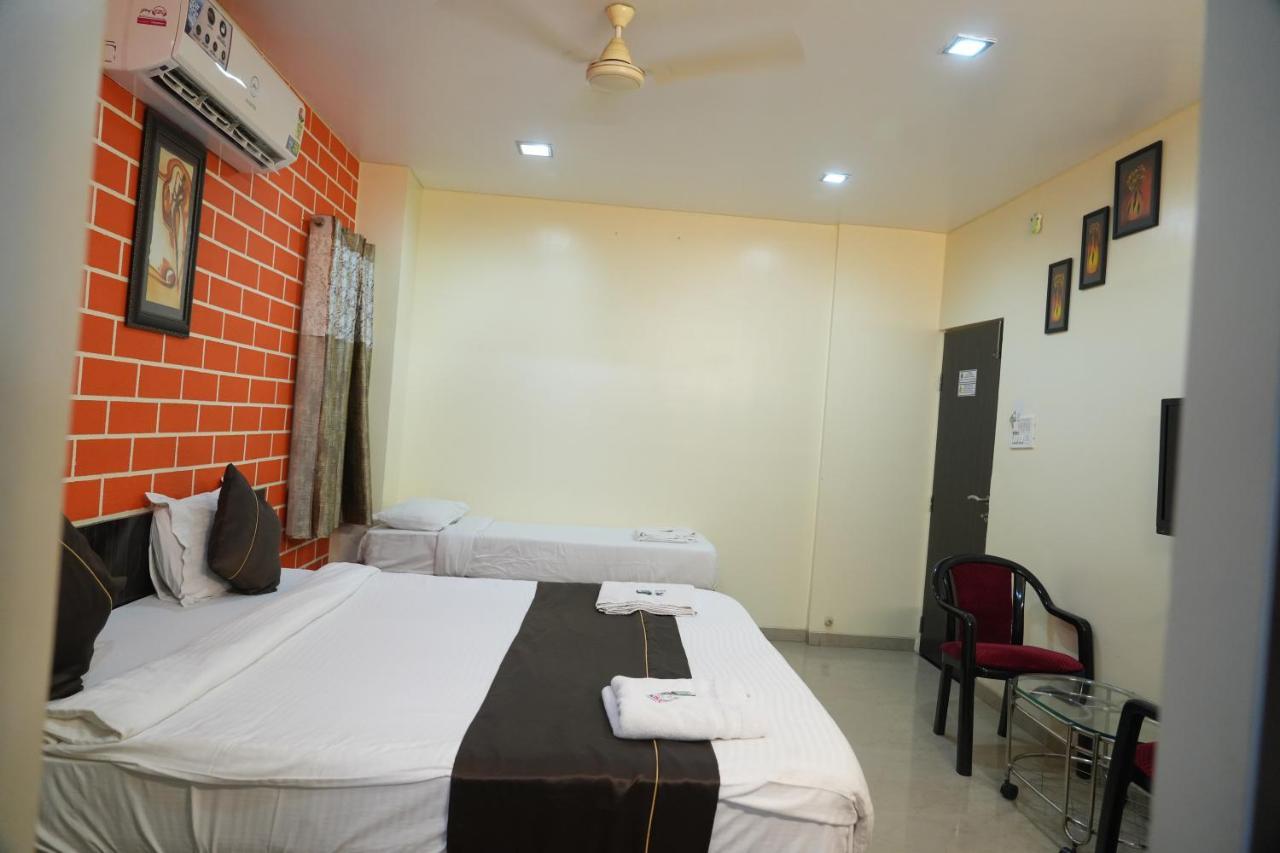 Hotel Avon International Aurangabad  Bagian luar foto