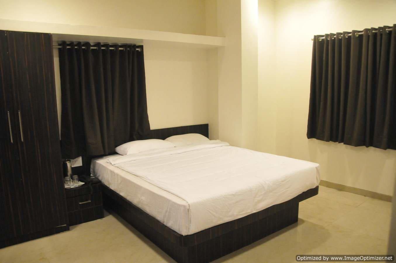 Hotel Avon International Aurangabad  Bagian luar foto