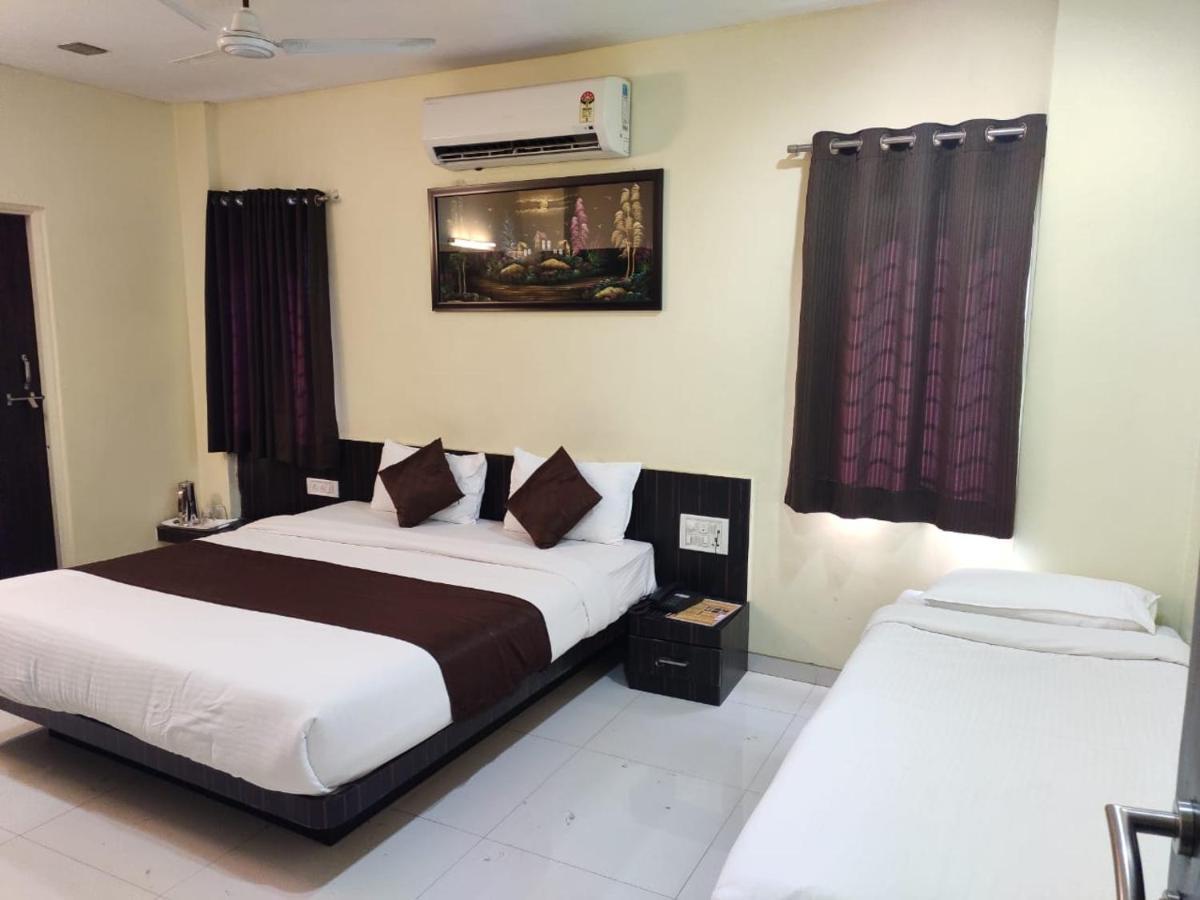 Hotel Avon International Aurangabad  Bagian luar foto